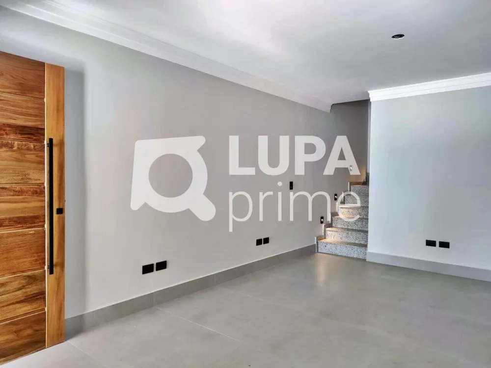 Casa à venda com 3 quartos, 129m² - Foto 1