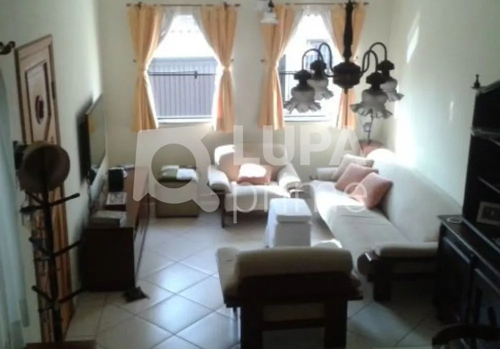 Casa, 3 quartos, 171 m² - Foto 2