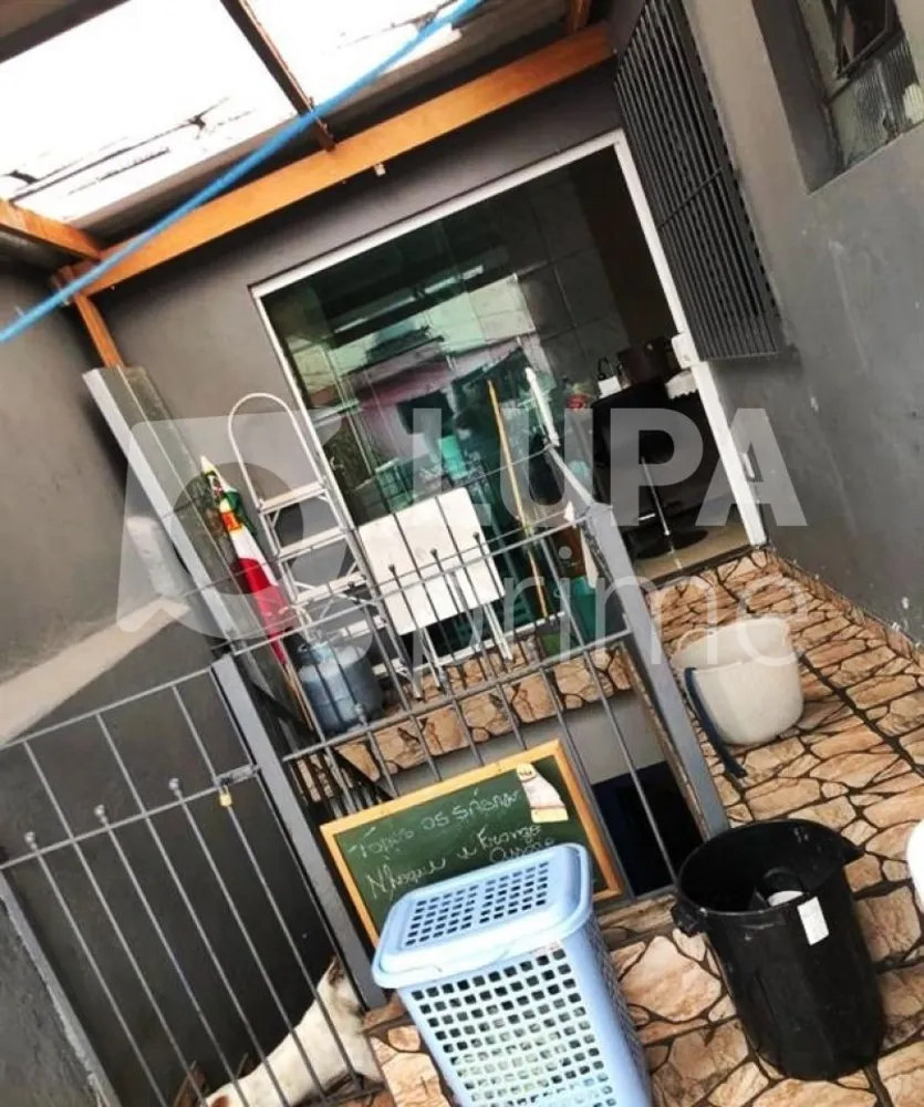 Casa, 3 quartos, 250 m² - Foto 1