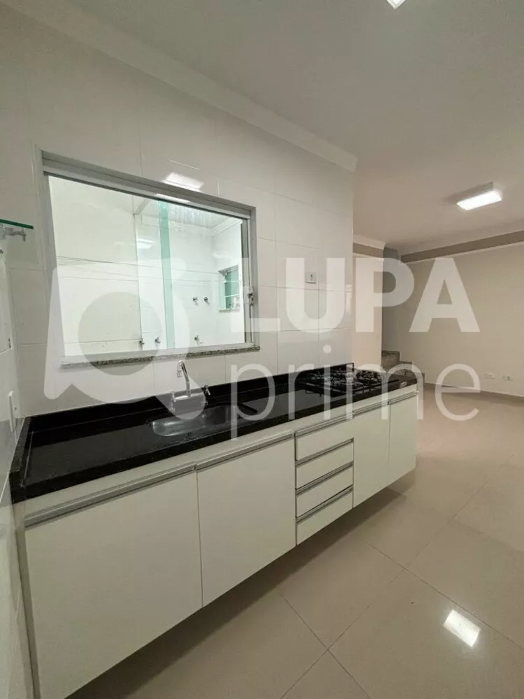 Casa de Condomínio para alugar com 2 quartos, 55m² - Foto 1