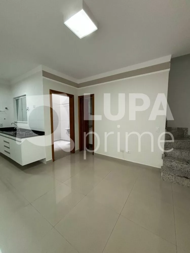 Casa de Condomínio para alugar com 2 quartos, 55m² - Foto 4