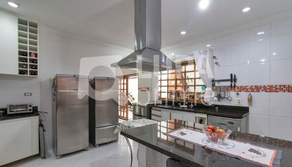 Casa à venda com 4 quartos, 102m² - Foto 16