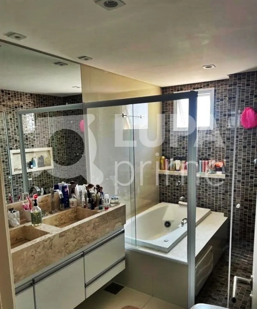 Apartamento, 4 quartos, 220 m² - Foto 2