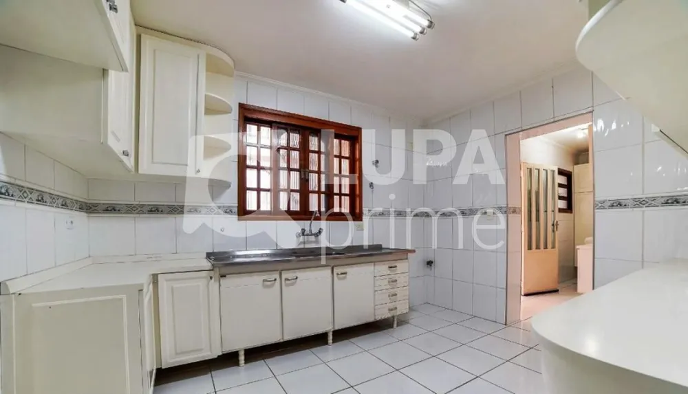 Casa, 6 quartos, 220 m² - Foto 3