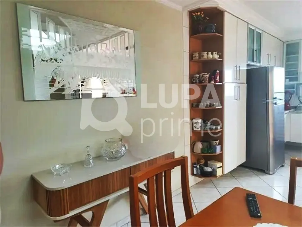 Casa, 3 quartos, 211 m² - Foto 4