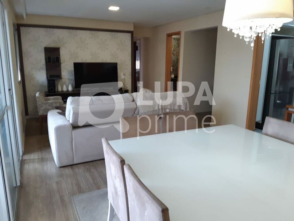 Apartamento à venda com 3 quartos, 113m² - Foto 1