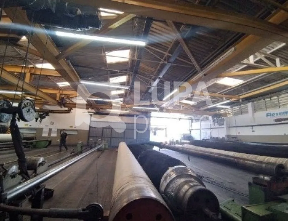 Depósito-Galpão, 3200 m² - Foto 1