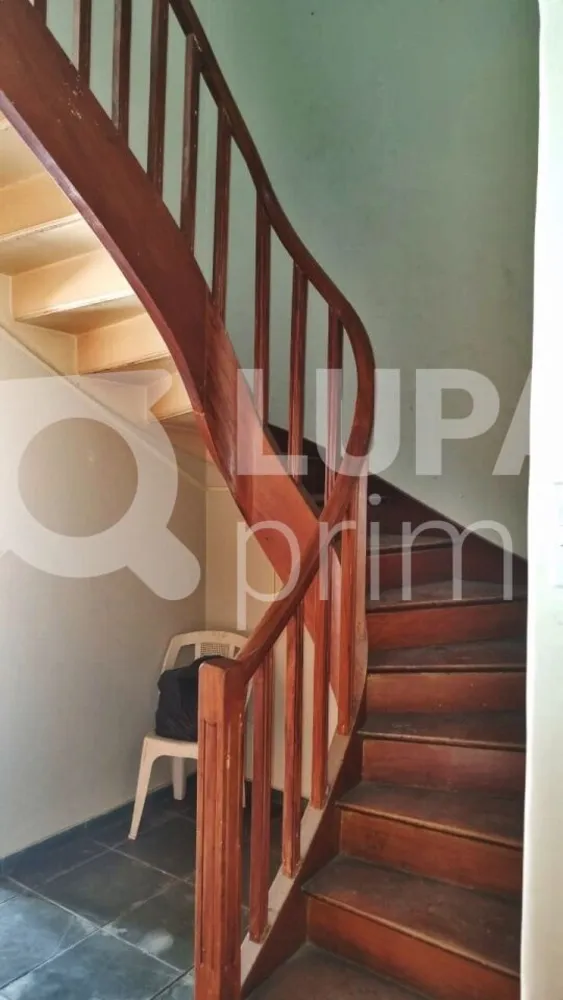 Casa, 4 quartos, 180 m² - Foto 1