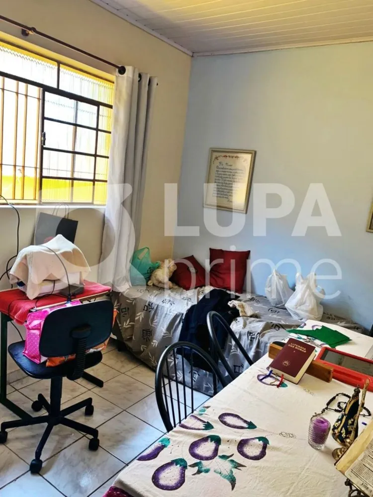 Casa, 4 quartos, 173 m² - Foto 1