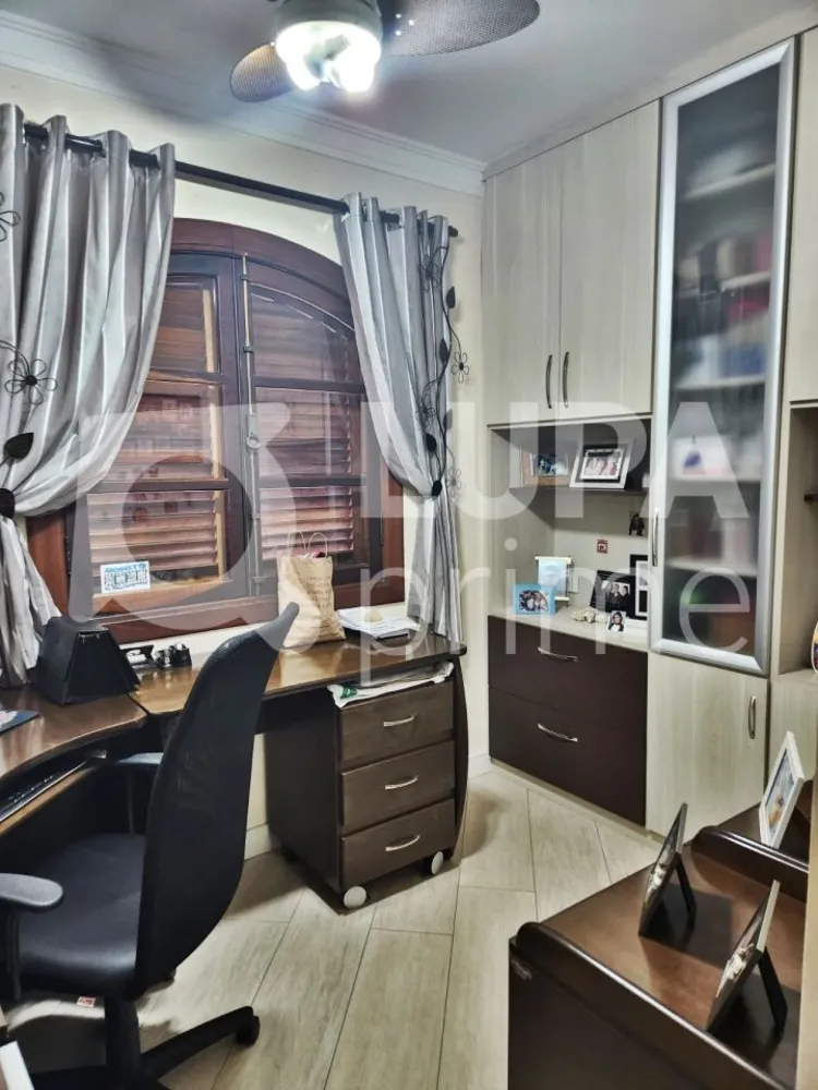Casa, 4 quartos, 326 m² - Foto 3