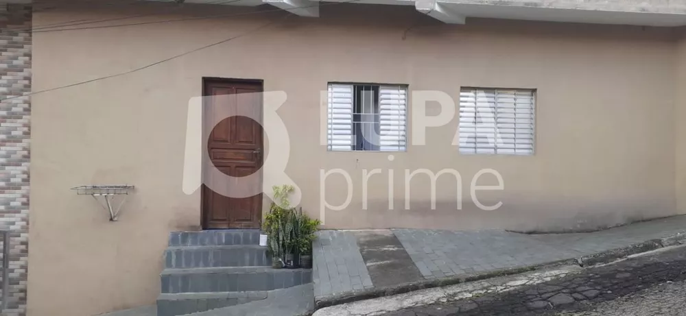 Casa à venda com 3 quartos, 221m² - Foto 1