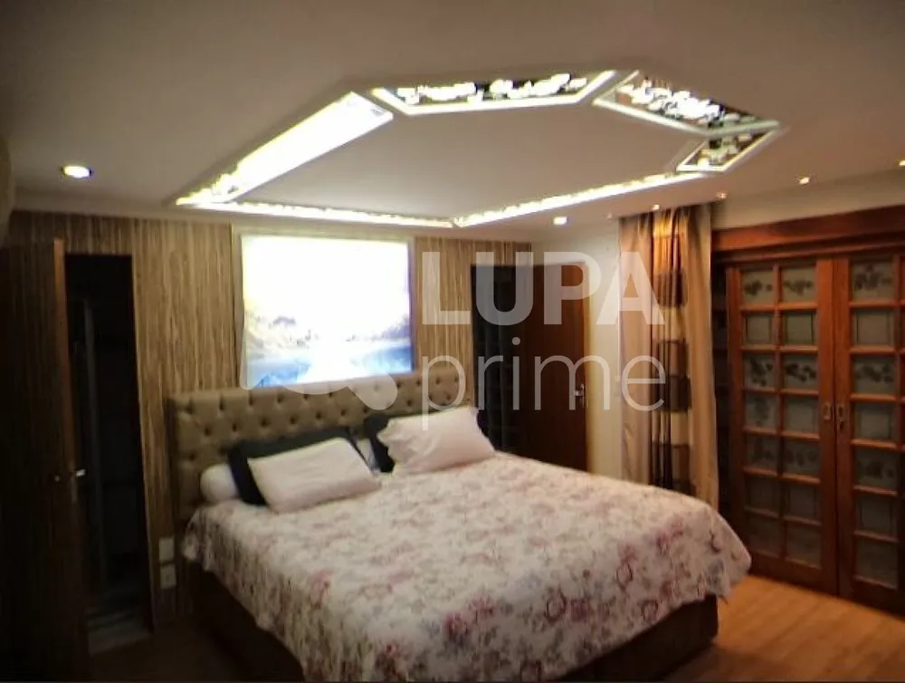 Casa, 3 quartos, 246 m² - Foto 11