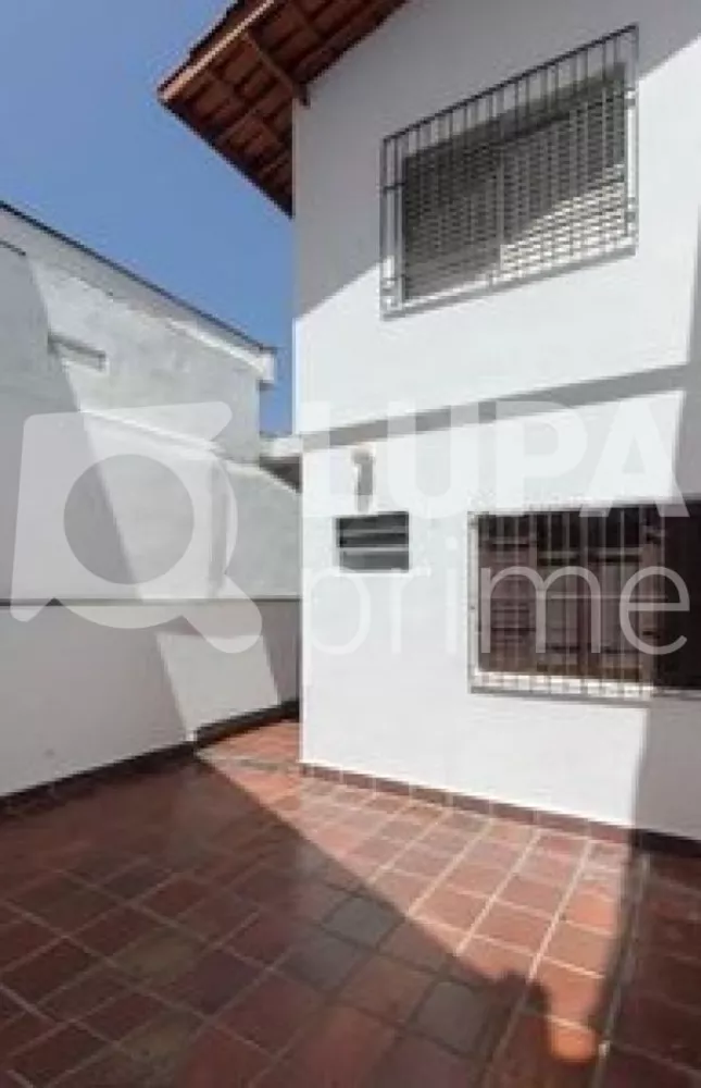 Casa à venda com 3 quartos, 330m² - Foto 4