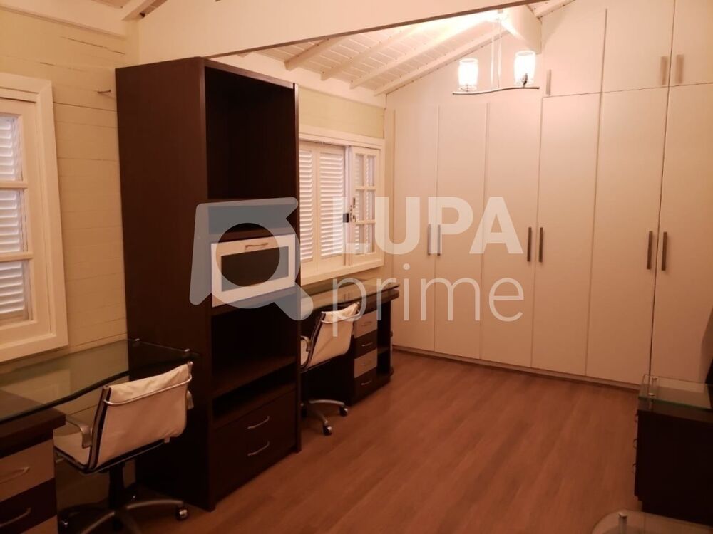 Casa à venda com 2 quartos, 200m² - Foto 6