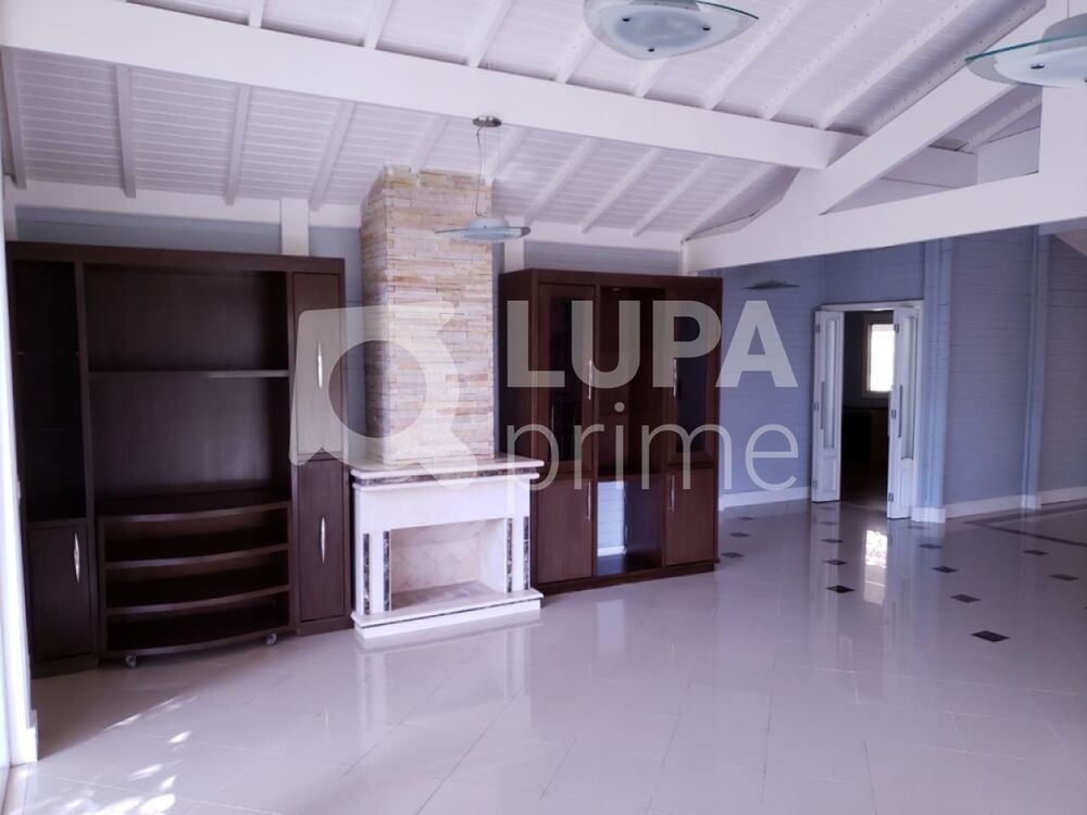 Casa à venda com 2 quartos, 200m² - Foto 5