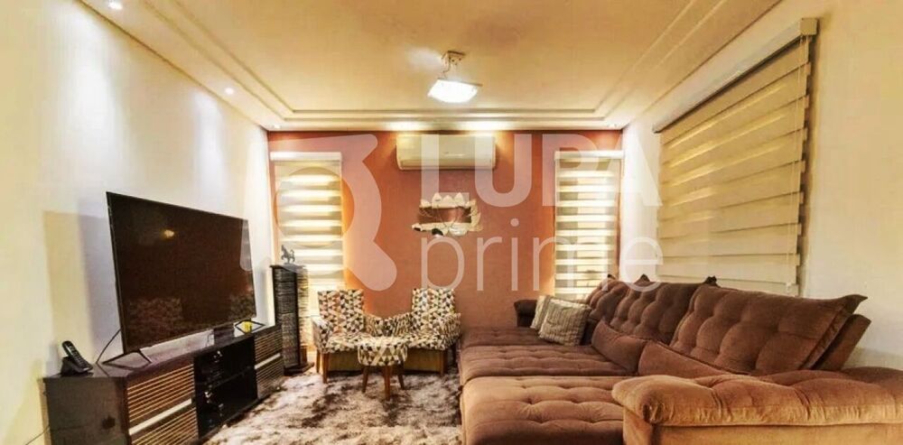 Casa, 3 quartos, 237 m² - Foto 2