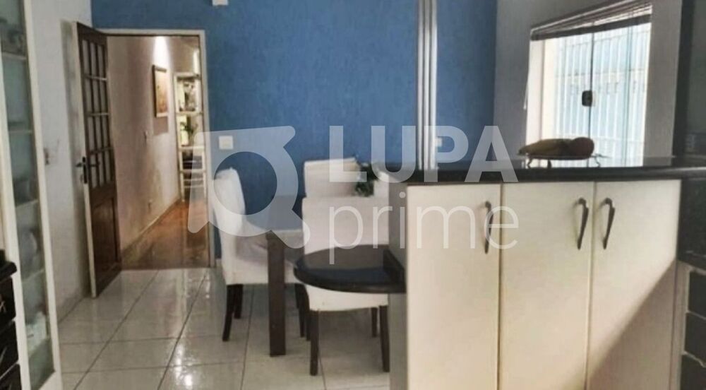 Casa, 3 quartos, 228 m² - Foto 2