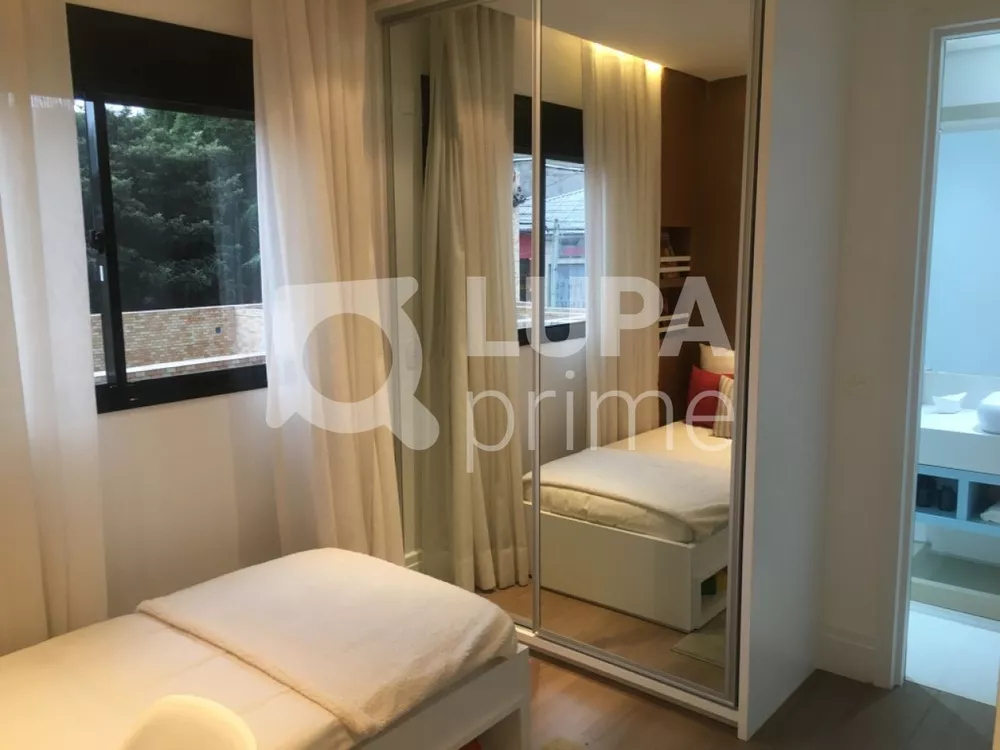 Apartamento à venda com 3 quartos, 153m² - Foto 8