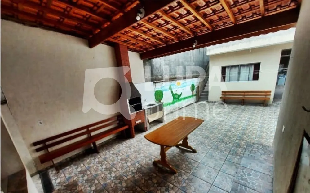 Casa, 8 quartos, 251 m² - Foto 13