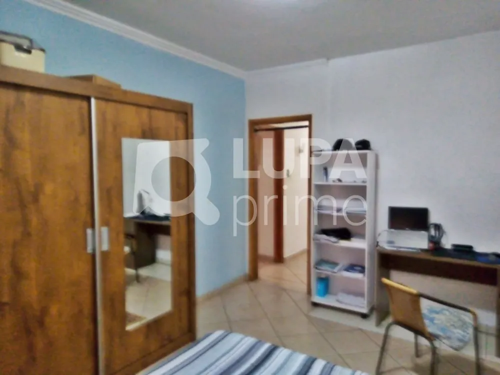 Casa, 3 quartos, 345 m² - Foto 3