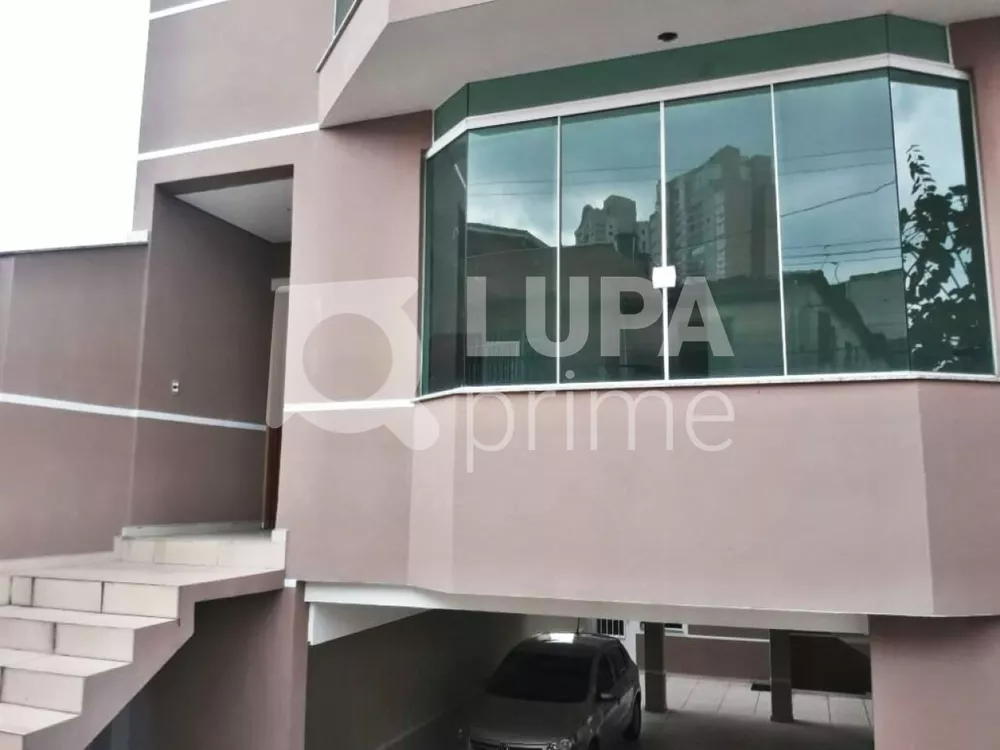 Casa à venda com 3 quartos, 161m² - Foto 1