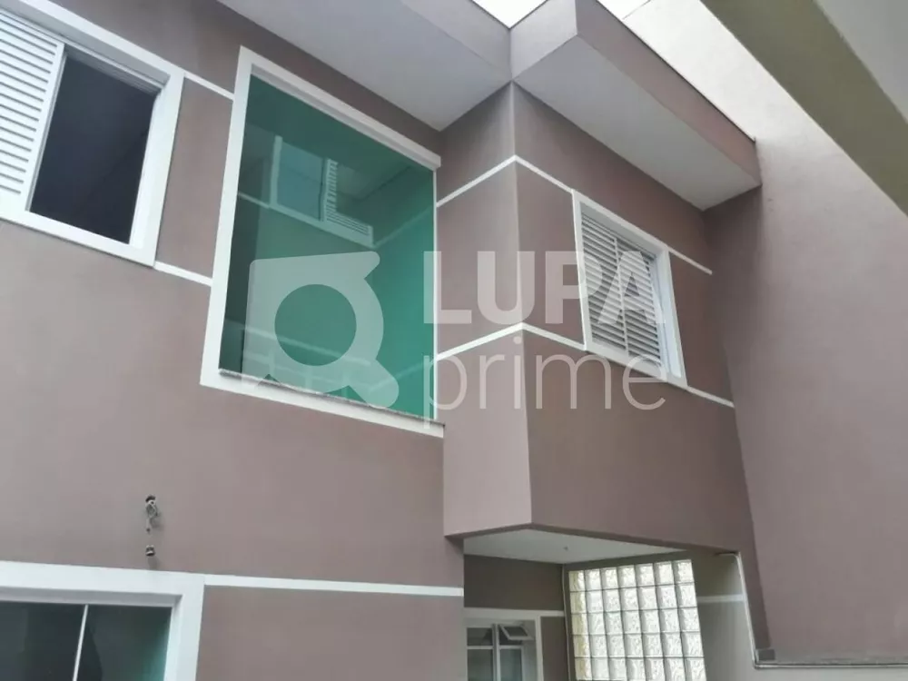 Casa à venda com 3 quartos, 161m² - Foto 2