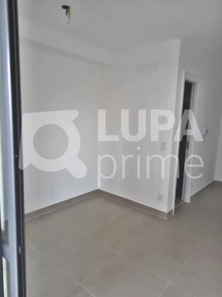 Apartamento à venda com 1 quarto, 25m² - Foto 2