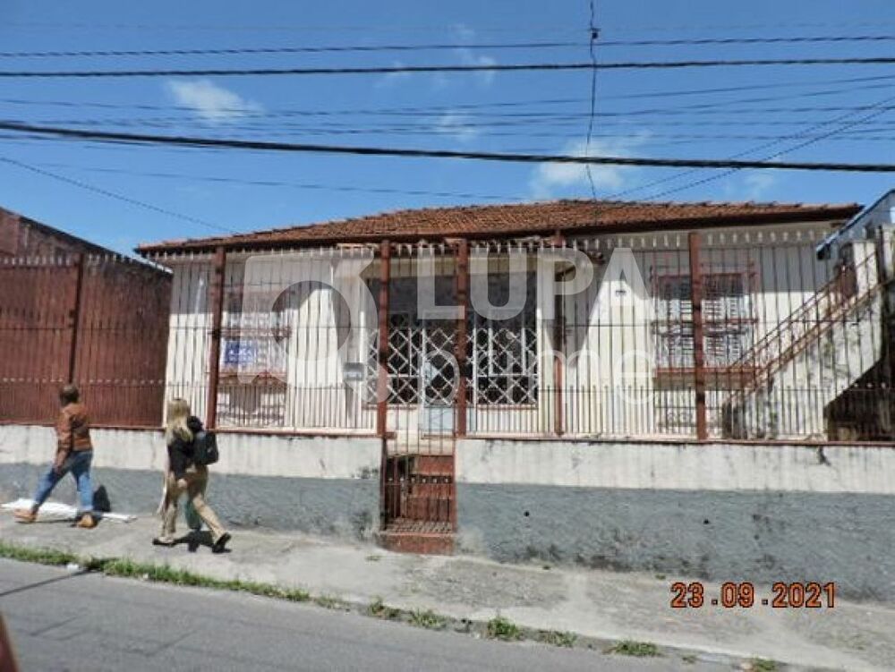 Casa para alugar com 3 quartos, 140m² - Foto 1