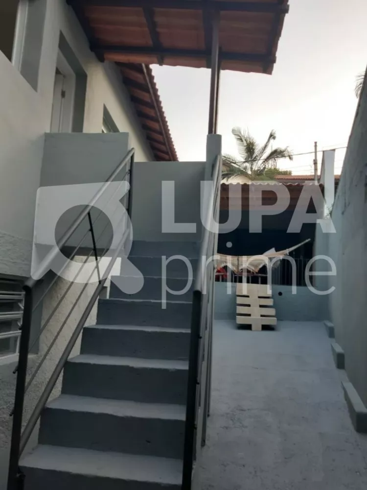 Casa à venda com 6 quartos, 230m² - Foto 8