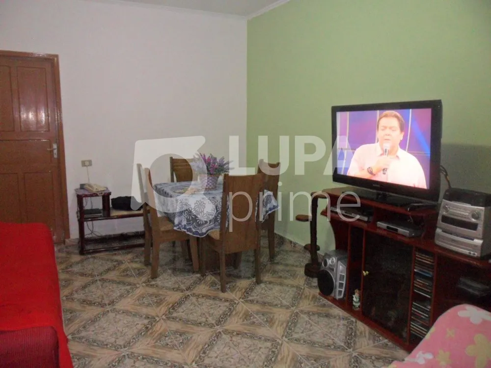Casa, 3 quartos, 245 m² - Foto 2