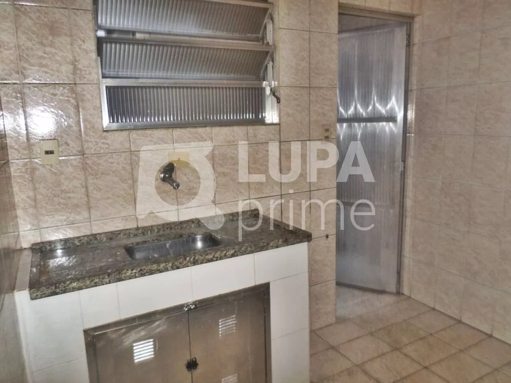 Apartamento para alugar com 1 quarto, 42m² - Foto 4