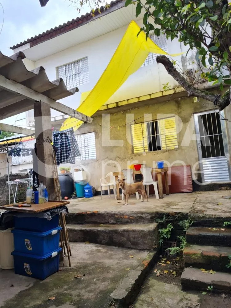 Casa à venda com 3 quartos, 200m² - Foto 1