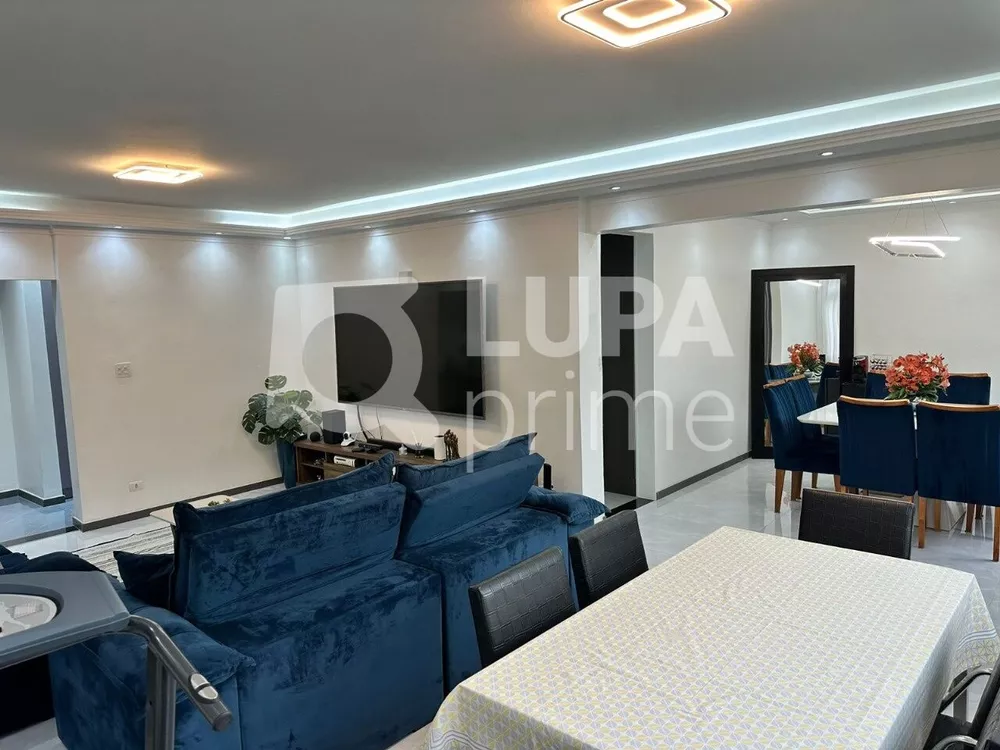 Apartamento à venda com 4 quartos, 164m² - Foto 2