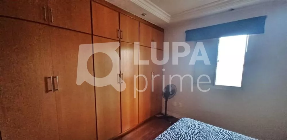 Apartamento à venda com 3 quartos, 74m² - Foto 4