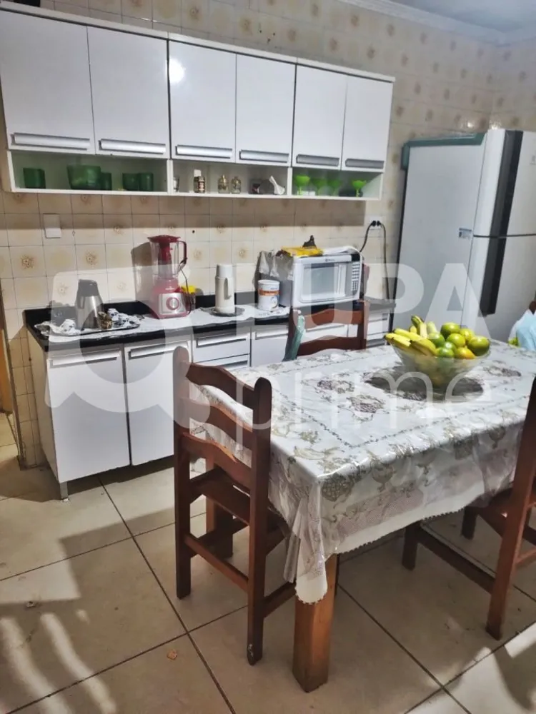 Casa, 3 quartos, 250 m² - Foto 10