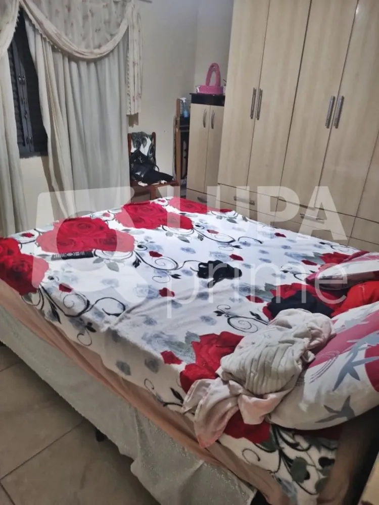 Casa, 3 quartos, 250 m² - Foto 13