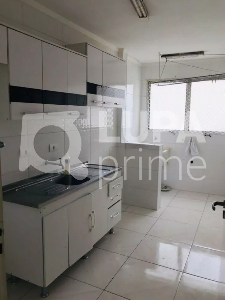 Apartamento para alugar com 2 quartos, 64m² - Foto 4