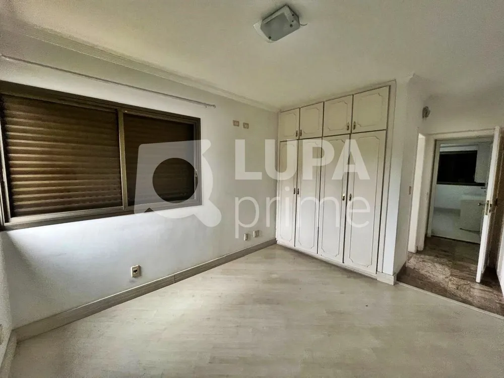Apartamento, 3 quartos, 155 m² - Foto 1