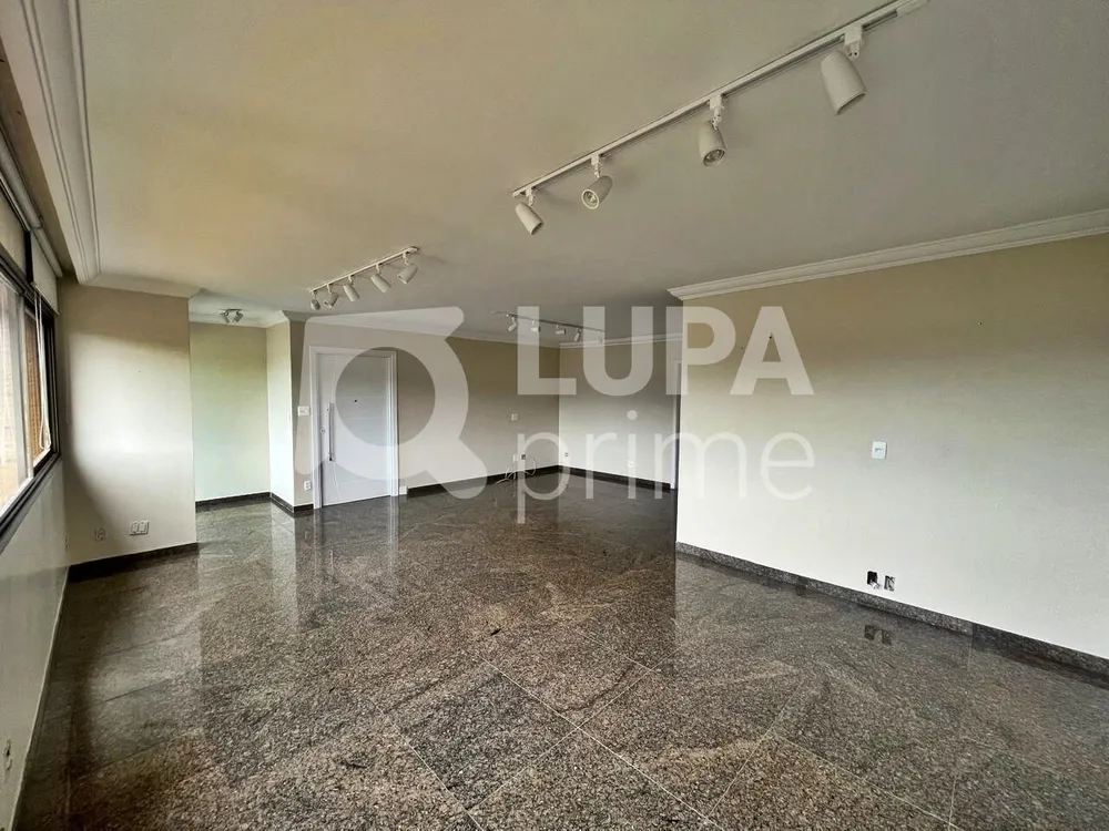 Apartamento, 3 quartos, 155 m² - Foto 2