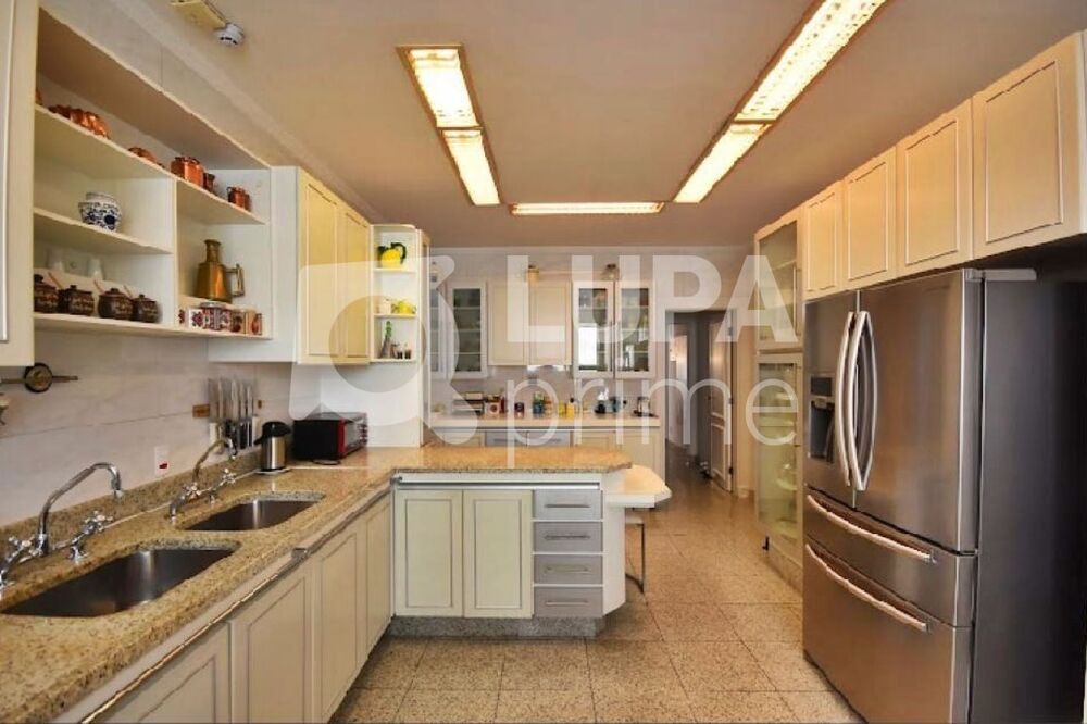 Apartamento para alugar com 4 quartos, 587m² - Foto 11