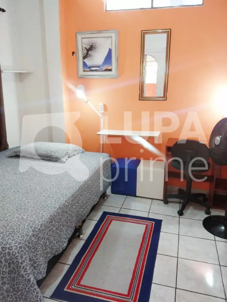 Casa à venda com 10 quartos, 125m² - Foto 4