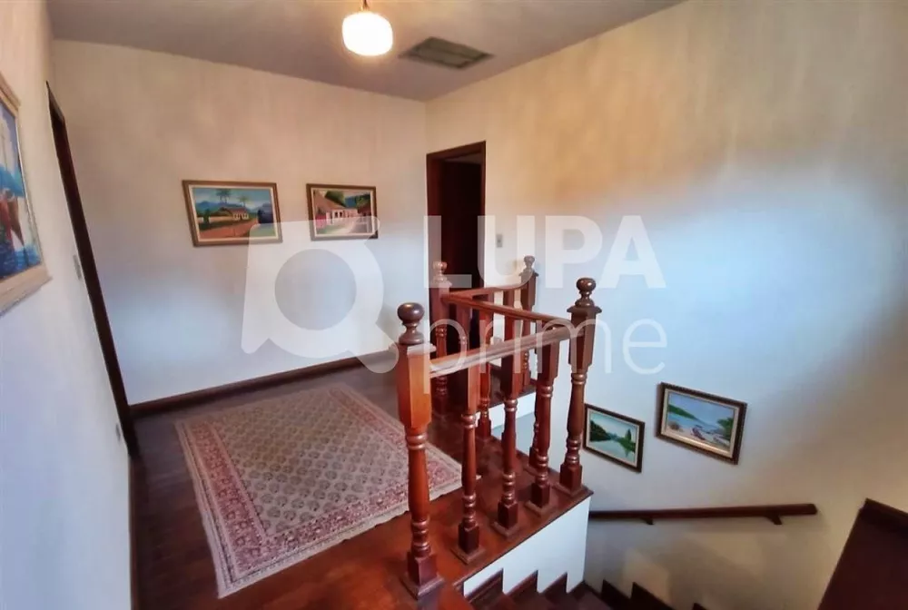 Casa à venda com 2 quartos, 150m² - Foto 3