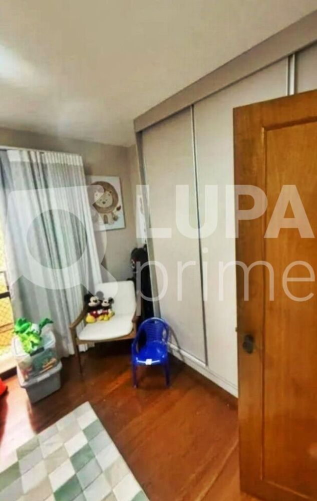 Apartamento à venda com 3 quartos, 145m² - Foto 2
