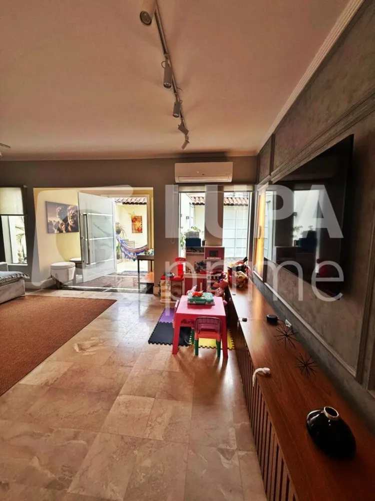 Casa, 3 quartos, 203 m² - Foto 4