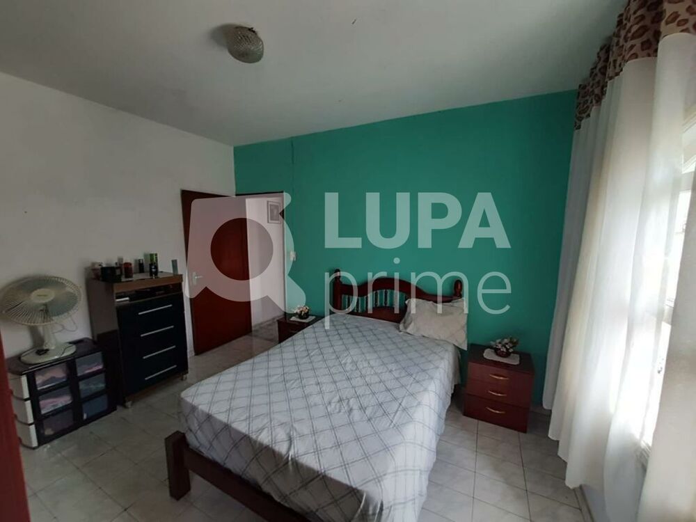 Casa, 3 quartos, 262 m² - Foto 2
