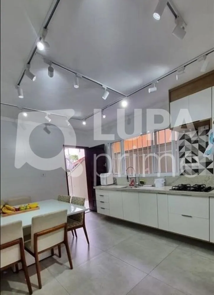 Casa, 4 quartos, 130 m² - Foto 3