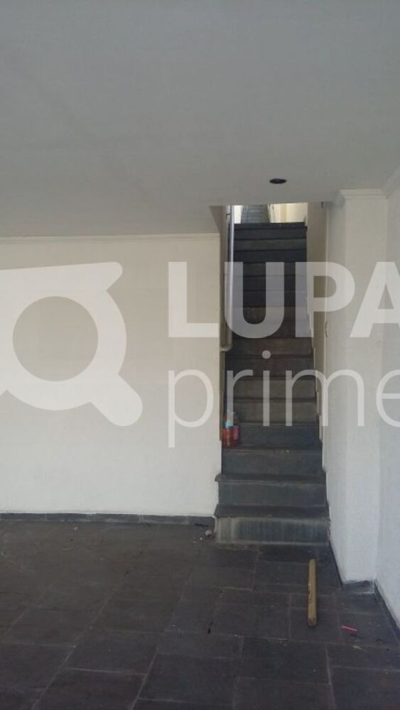 Casa à venda com 3 quartos, 165m² - Foto 3