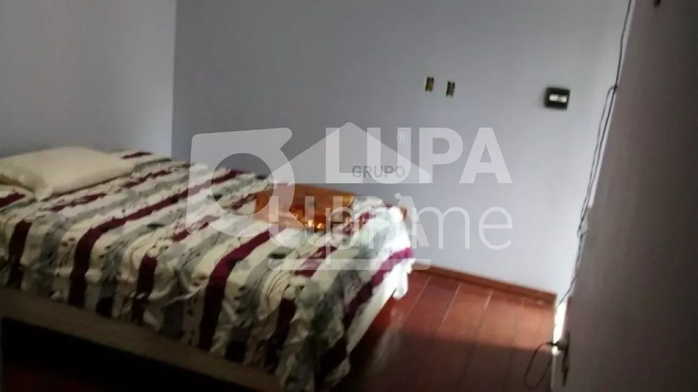 Casa à venda com 4 quartos, 300m² - Foto 3