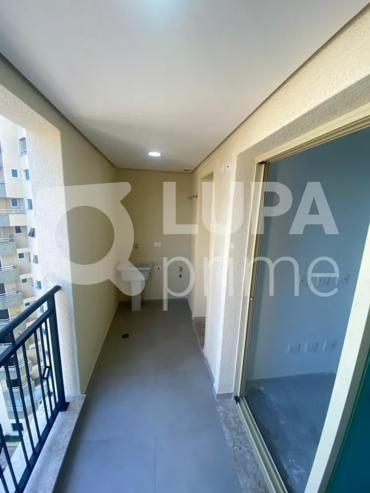 Apartamento à venda com 2 quartos, 66m² - Foto 13