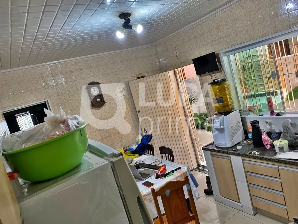 Casa, 3 quartos, 180 m² - Foto 1